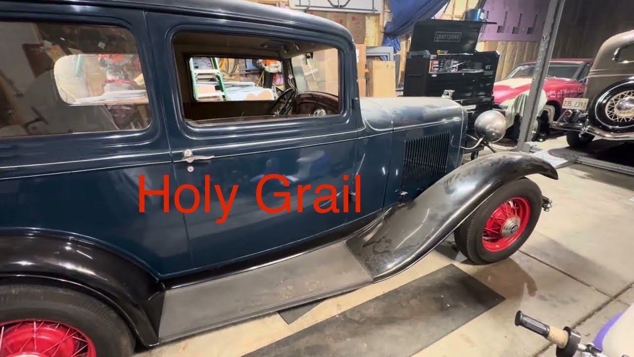1932 Ford Model 18 V8 barn find all original #holygrail Sedan Tudor