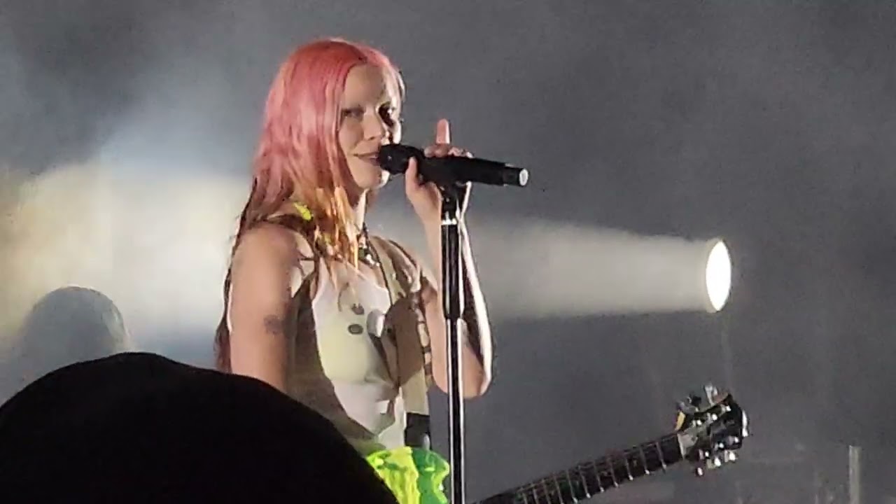 Wet leg Being in Love  live Greek Theater Hollywood California October 17th 2025