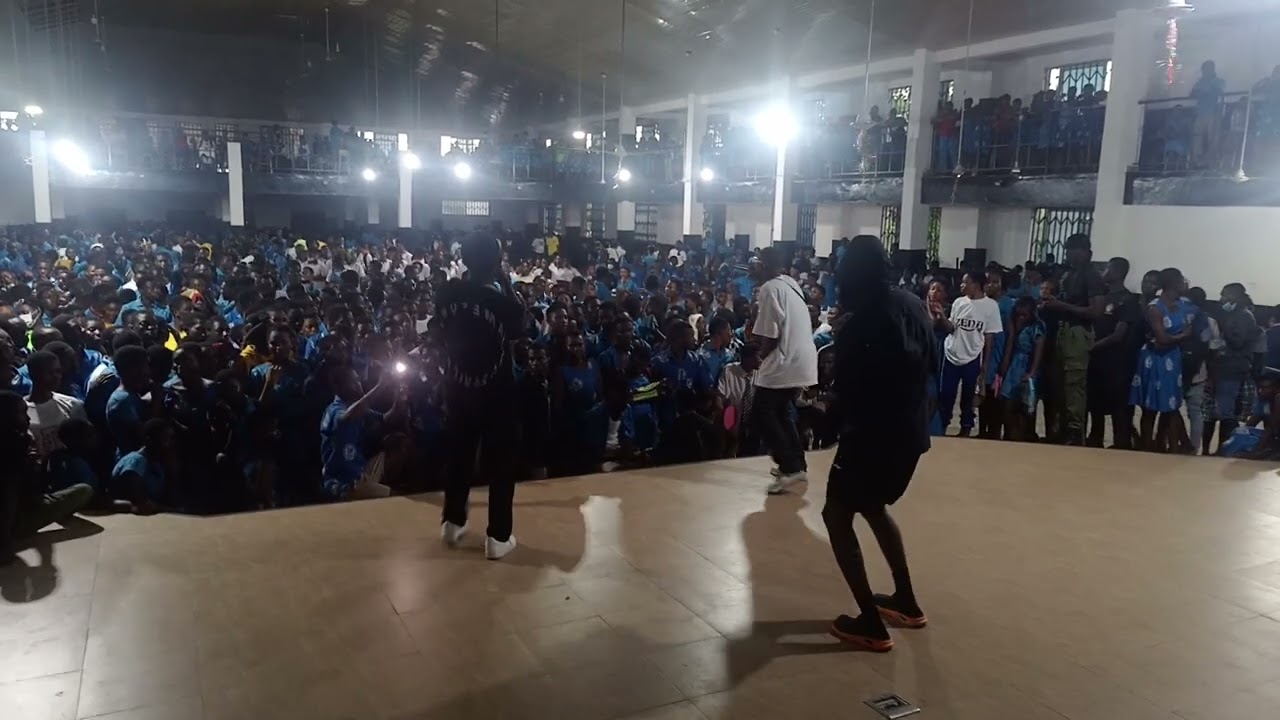 2Khay performance at Opass SRC week 2023. Fireworks 🎆🎇🎇