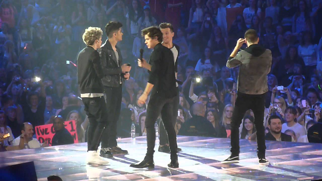 It Wasn't Me - One Direction @ The O2 Arena