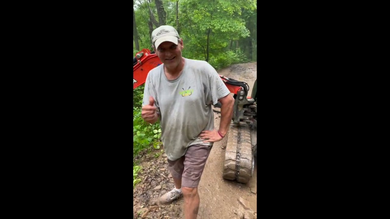 Brand New RMAX 1000 Down Trail 16!