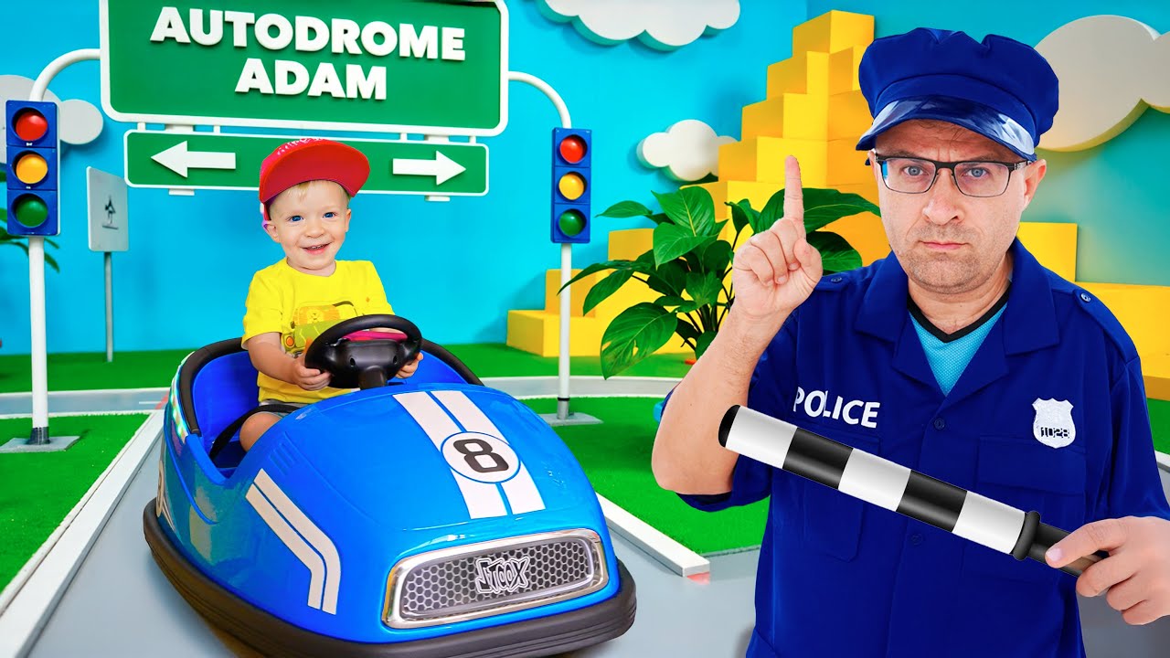 Adam Belajar Aturan Lalu Lintas
