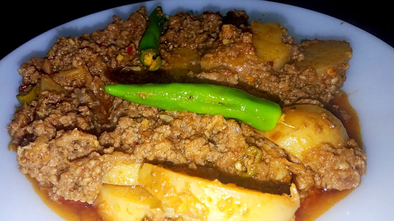 Aloo kima recipe by mama'kitchen....