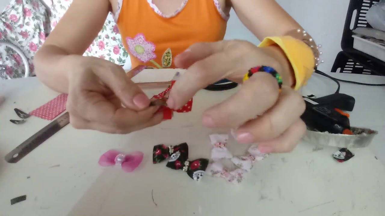 lacinho para gata ou cachorrinha de  pelo curto