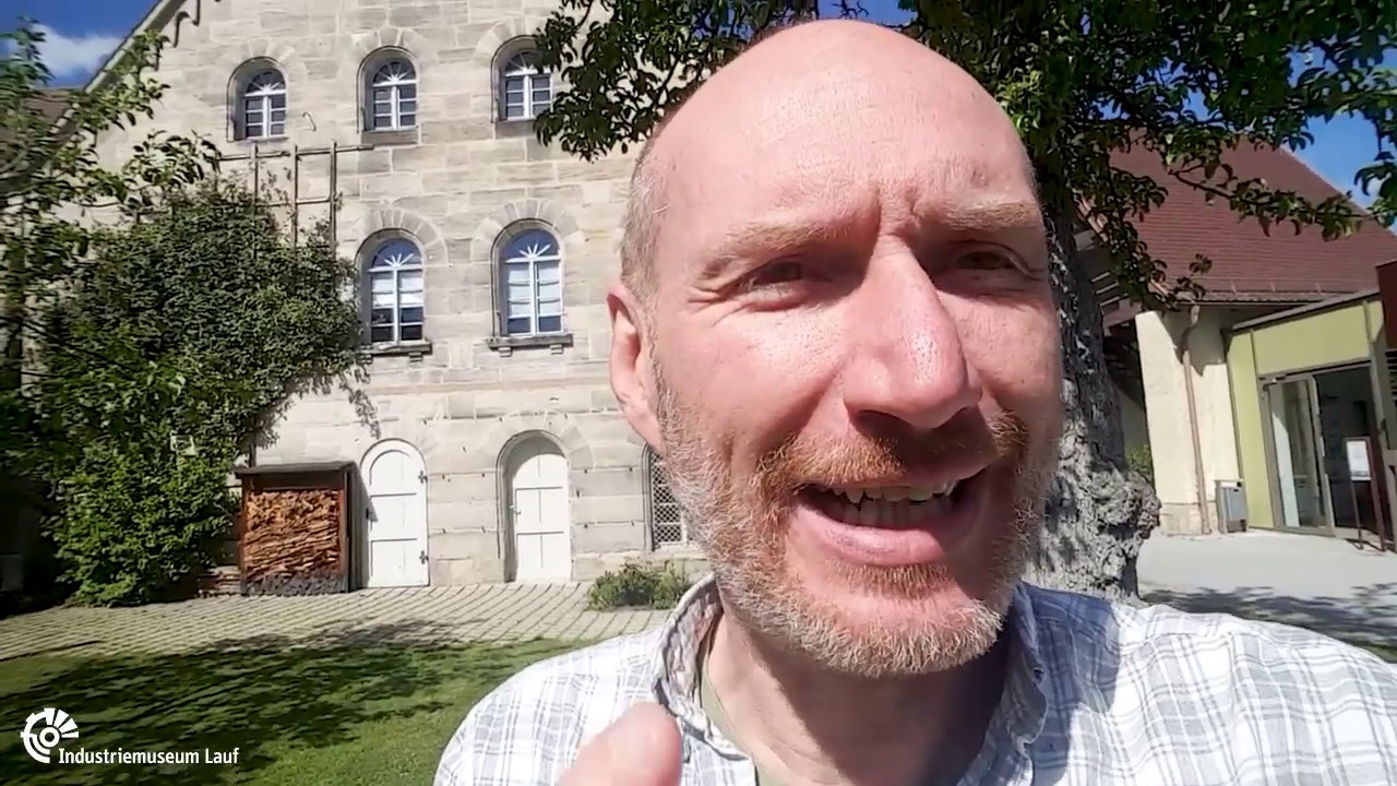 Rainer Turba auf einem Streifzug durch das Industriemuseum Lauf