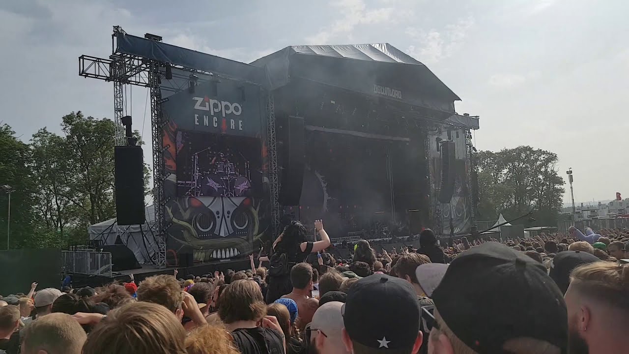 BabyMetal - Megitsune (Download Festival UK 09/06/2018)