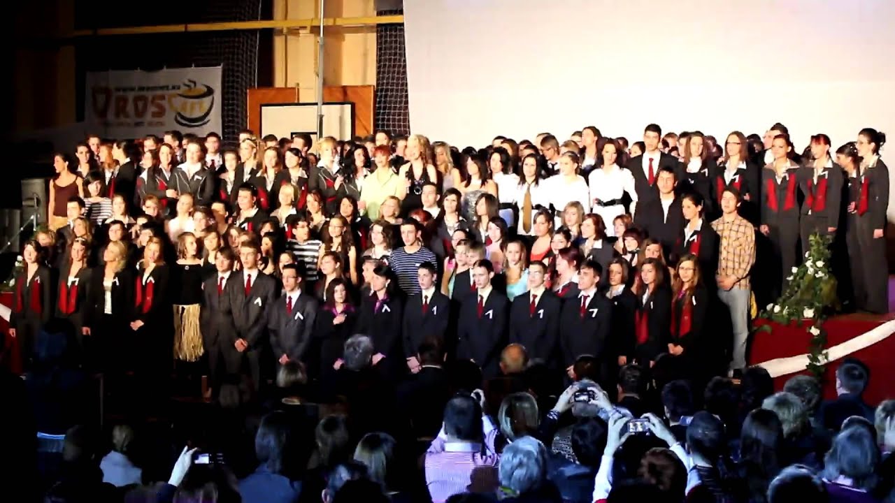 Táncsics-szalagavató közös ének (2011)