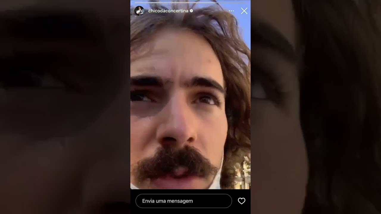 Chico da tina zanga-se com a familia e foge para Sevilha