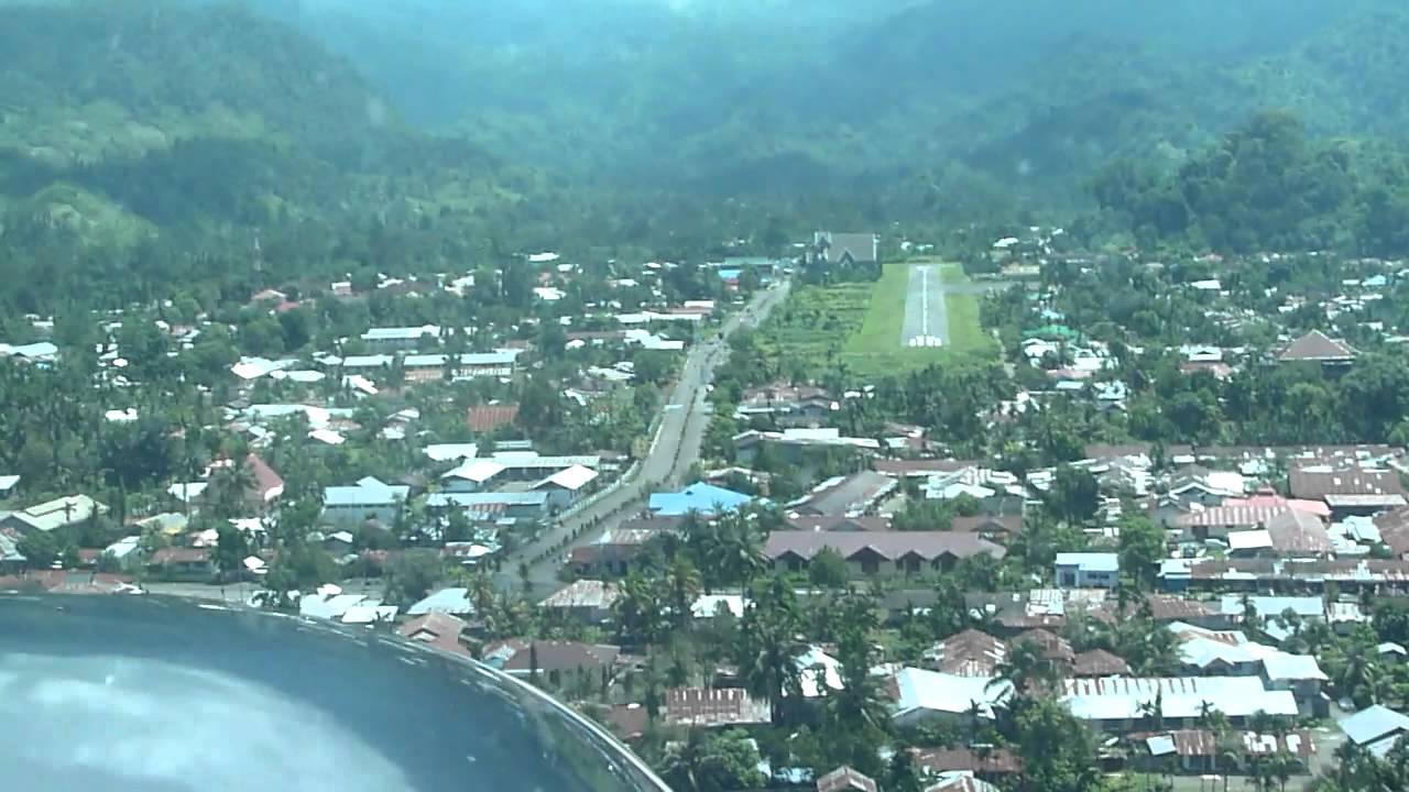 Landing in Serui, Papua, Indonesia - Susi Air Cessna Grand Caravan C208B