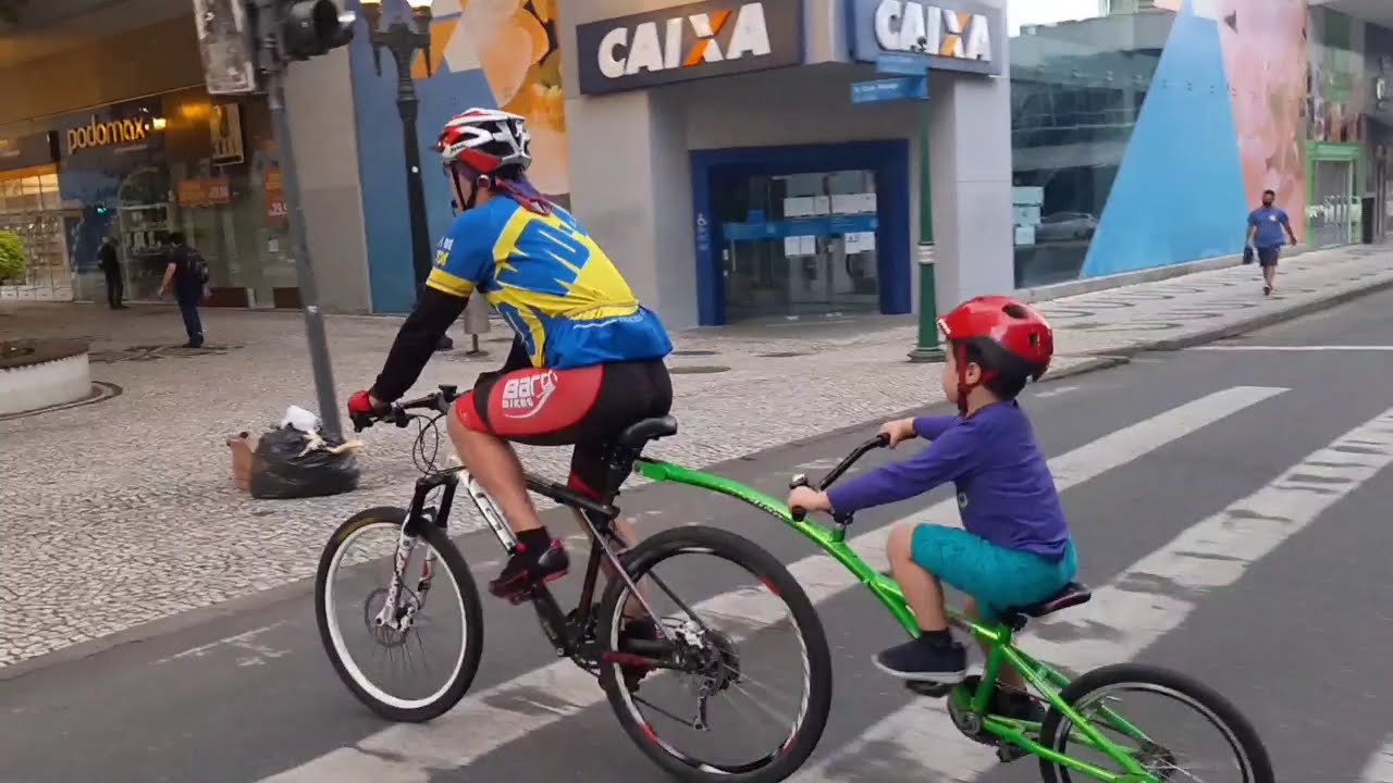Bicicleta caroninha para pedais longos com criança qual melhor bike caroninha tandem reboque