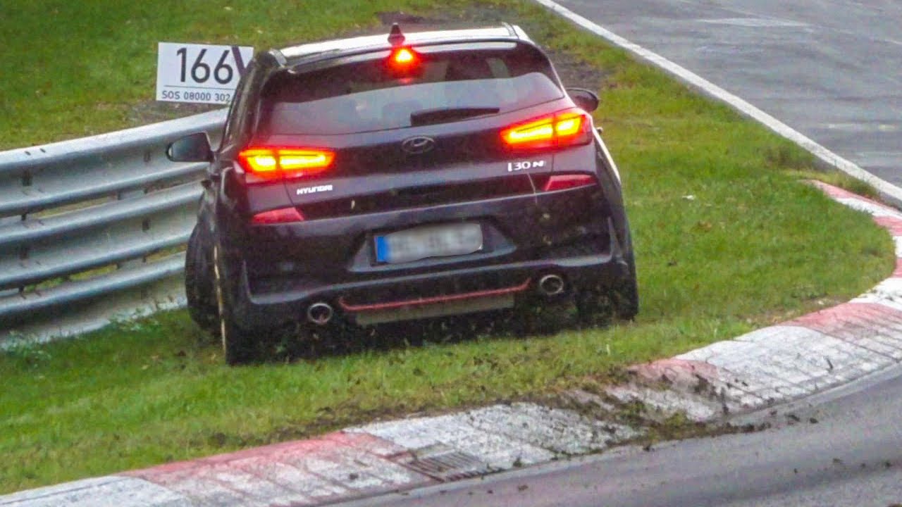 NÜRBURGRING CRAZIEST Recoveries & SAVES! Close calls & VERY Lucky Drivers Touristenfahrten