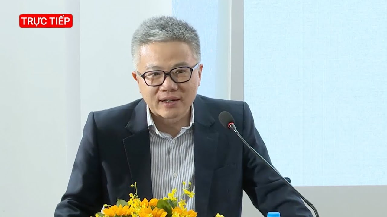 Trực tiếp: Giáo sư Ngô Bảo Châu nói chuyện với học sinh, sinh viên về toán học
