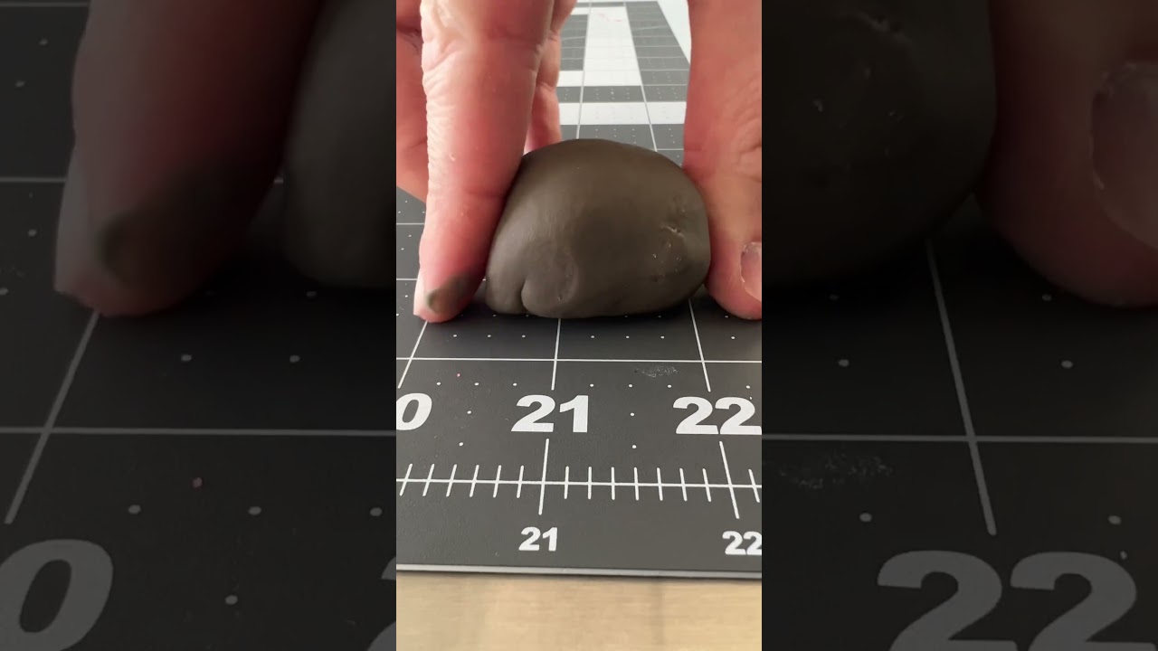 Sculpting with playdoh 👨 #artprocess #sculpting #playdoh