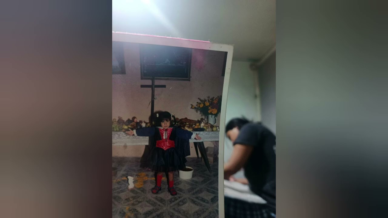 Uriel Stones - No Estabas Tu
