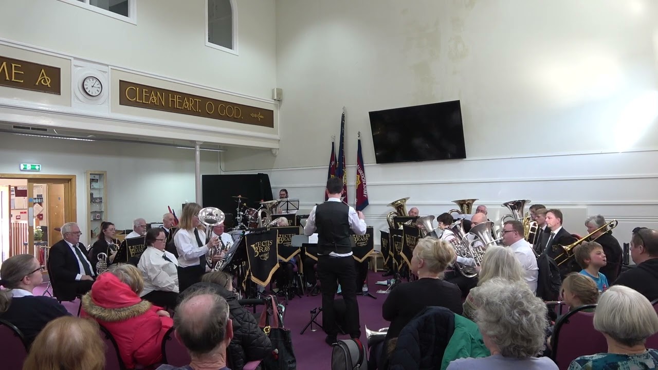 Karen Crowhurst playing Rondo, from Mozart's 4th Horn Concerto in Eb,  arr Denis Wright