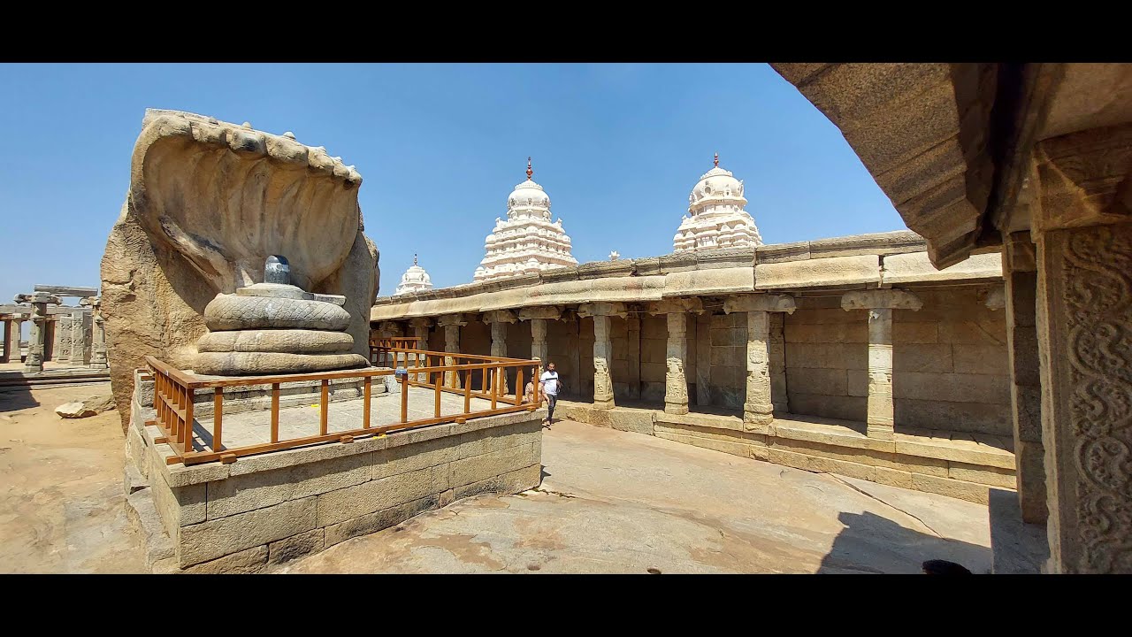 Sri Veerabhadra Swamy Temple or Lepakshi Temple Lepakshi,  Shri Veerabadra Swami Temple Lepakshi AP,