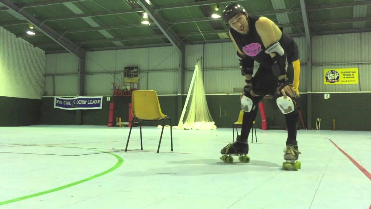 Roller Derby Backward Crossover No.2 In Slow-Mo
