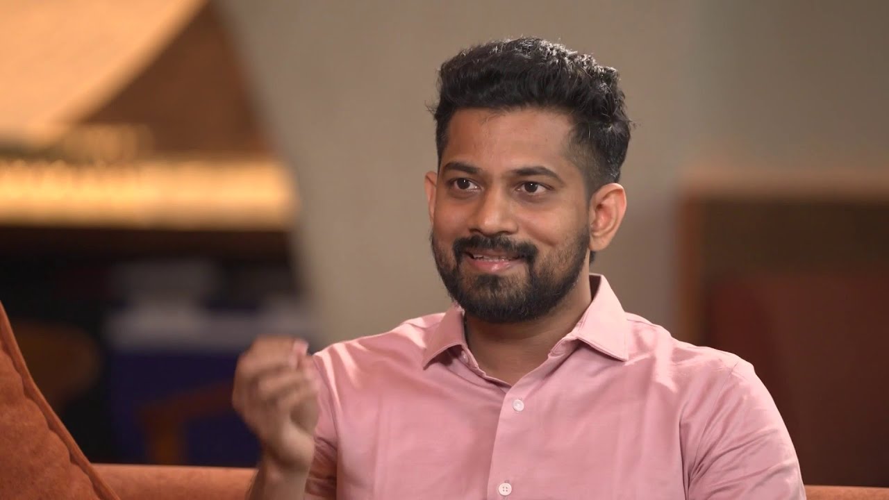 'ഒരു 65 വയസുകാരനെ സ്വാധീനിക്കാൻ മാത്രം എന്താണ് ഞാൻ എഴുതിയതെന്ന് ഞാൻ തന്നെ ആലോചിക്കാറുണ്ട്'