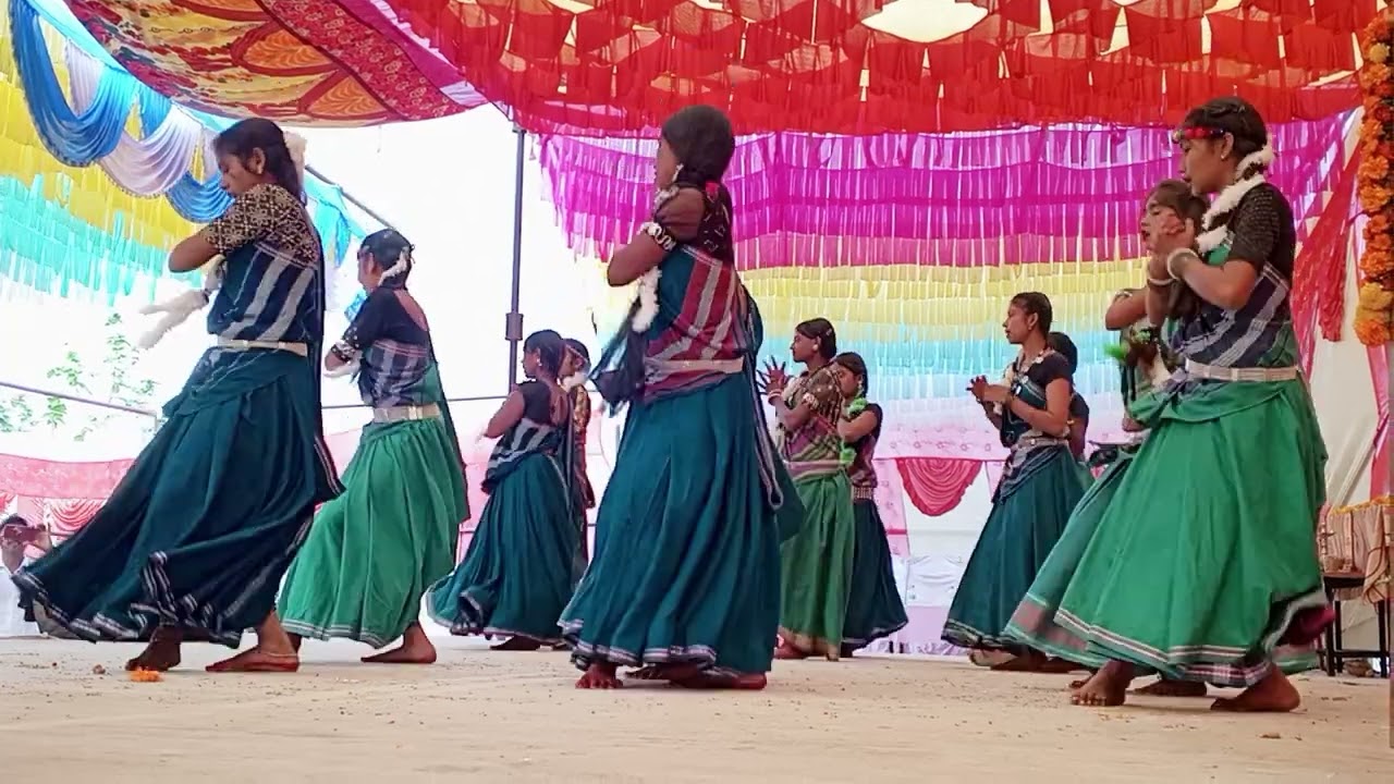 खजुरी स्कूल में वार्षिक उत्सव हायर सेकेंडरी स्कूल में अपना सत्य कबीर टेंट साउंड 