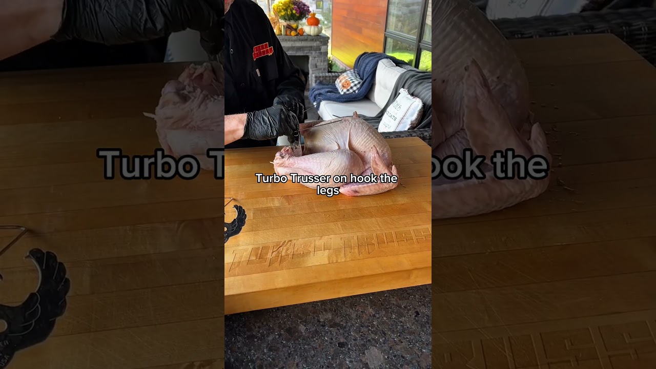 Truss your chicken in 5 seconds ⏱️🍗 No strings attached ✅ #chicken #shorts #kitchen