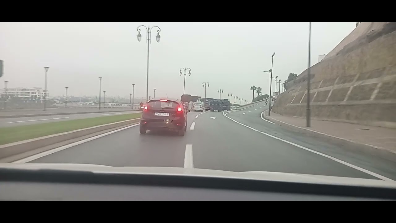 عبر الطريق الوطنية رقم 1 صوب هوبير ليوطي