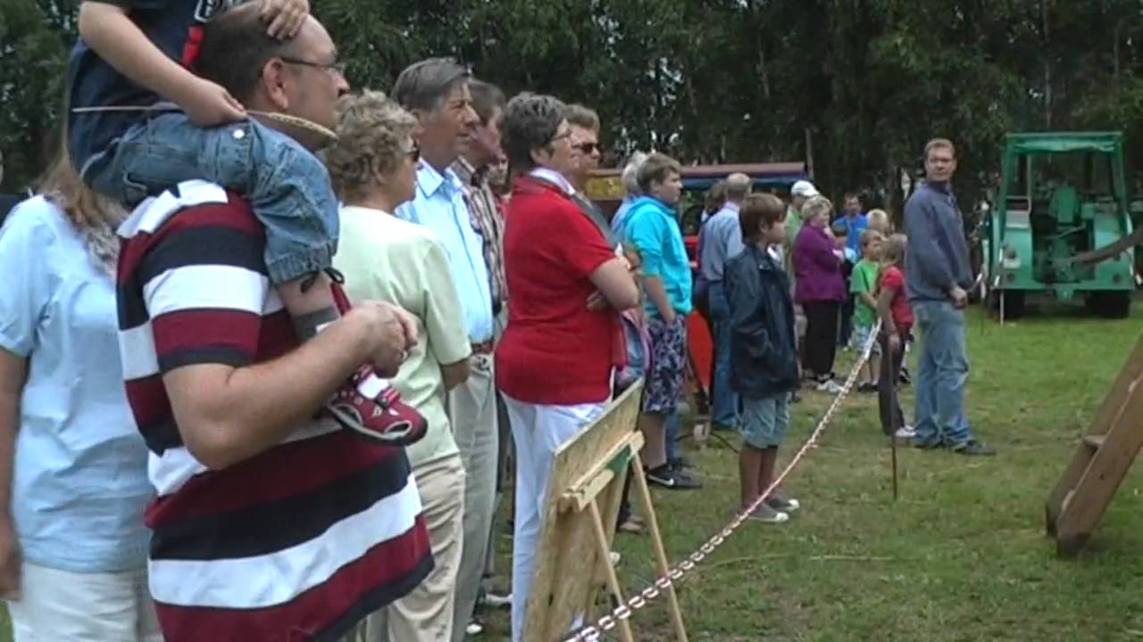 17. Döschkefest 2010 im Warfendorf Nesse.wmv