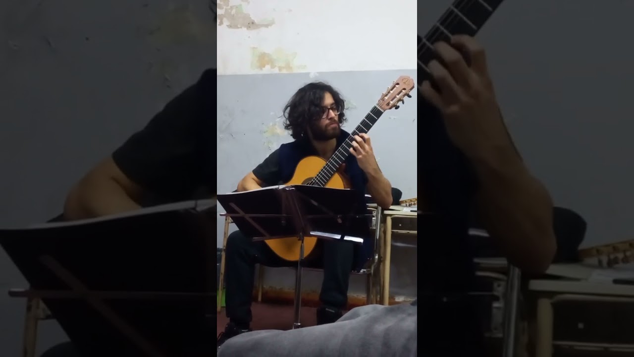 Alex Rojas - Carulli, Concerto in E minor op. 140; III. Allegro
