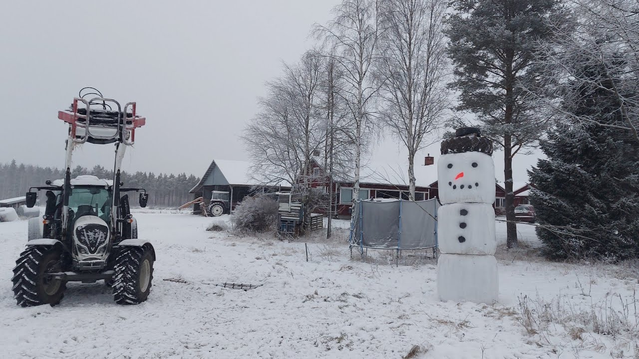 Pyöröpaaleista suuri lumiukko ft.tyttöystävä