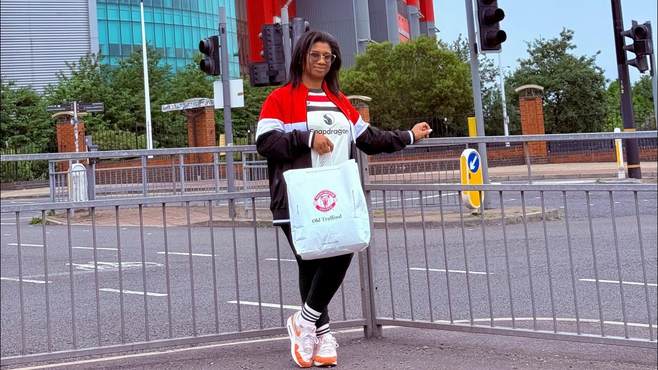 UK Travel Vlog 🇬🇧 | London, Cambridge, Scotland & Manchester via Bahrain ✈️ | Full Adventure!
