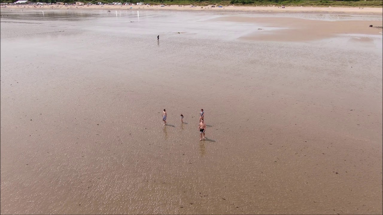 Family Day in Oxwich Bay Video by DJI Mavic 2 Zoom