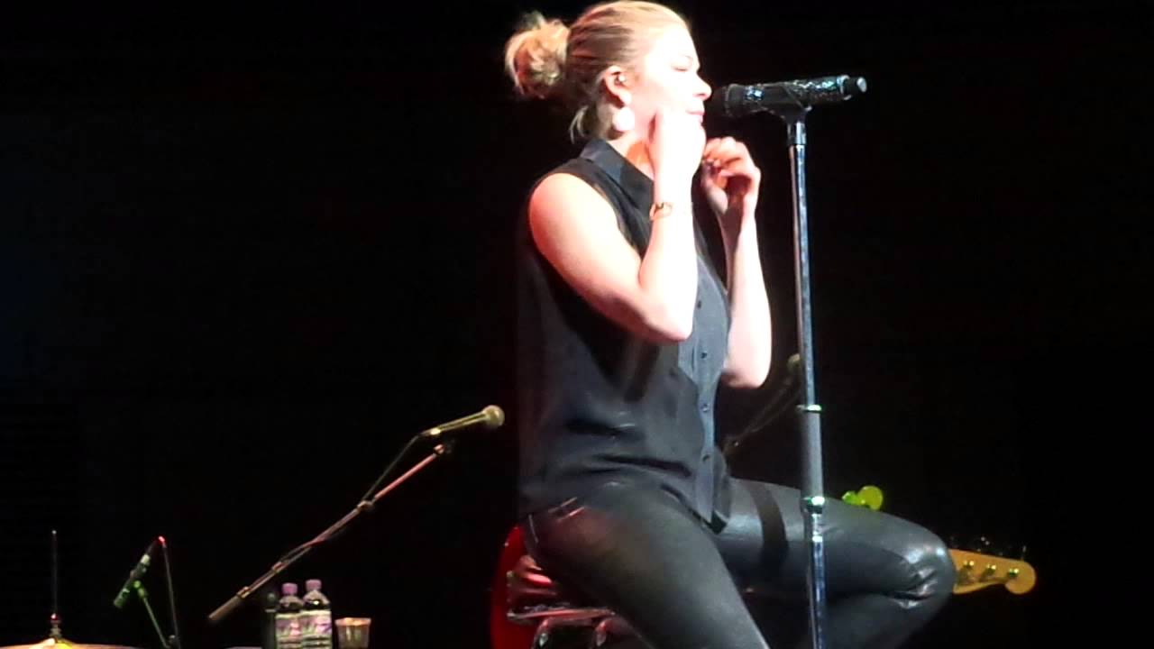 LeAnn Rimes - Borrowed (Live at the Royal Concert Hall, Glasgow 15.09.13)