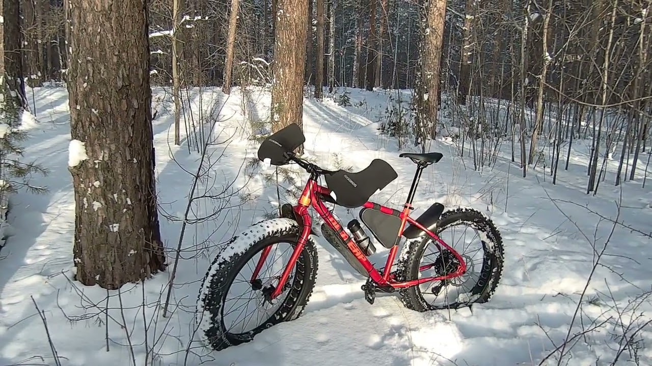  Фэтбайк  TITAN EXPERT обкатывает Schwalbe Al Mighty Evolution Line 26 x 4.8 на горнолыжном склоне.