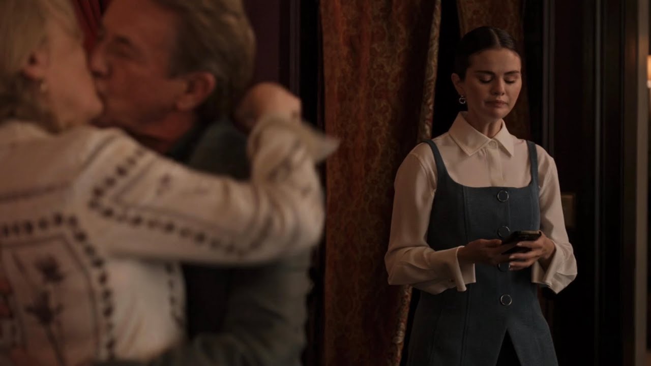 Oliver and Loretta Get Distracted While Discussing the Case - Only Murders in the Building