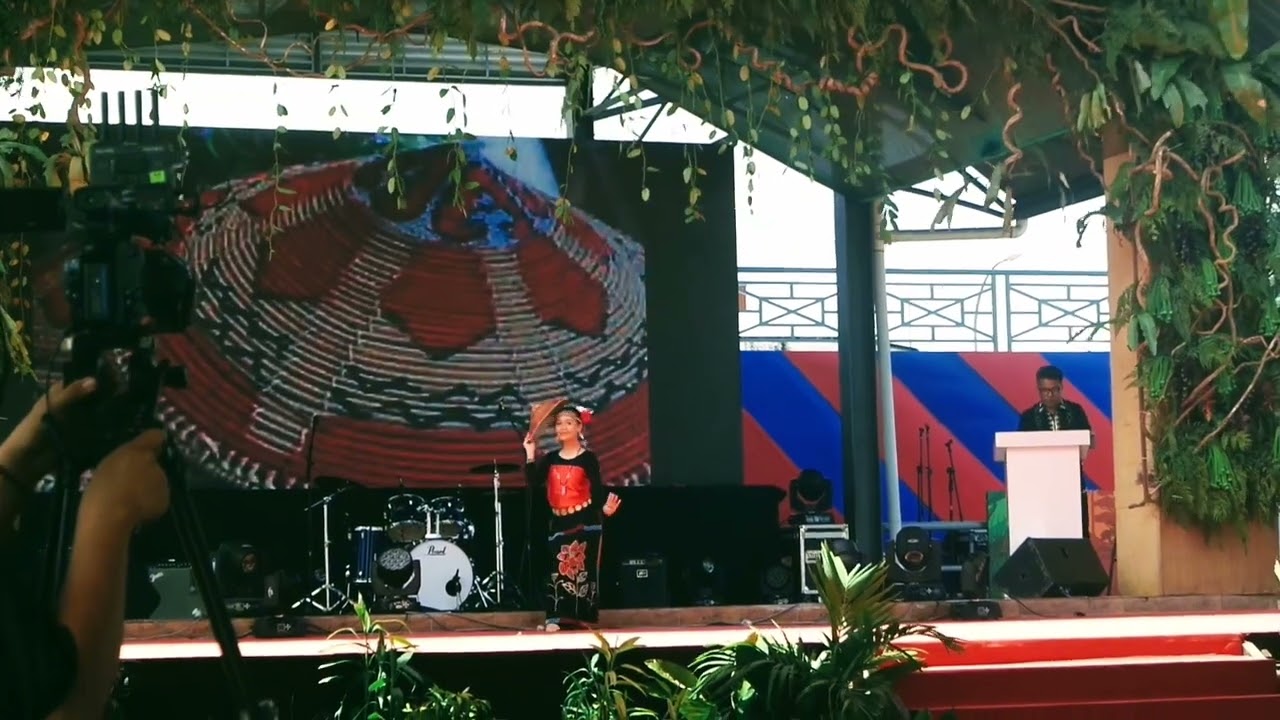 TARIAN ETNIK KREATIF SABAH