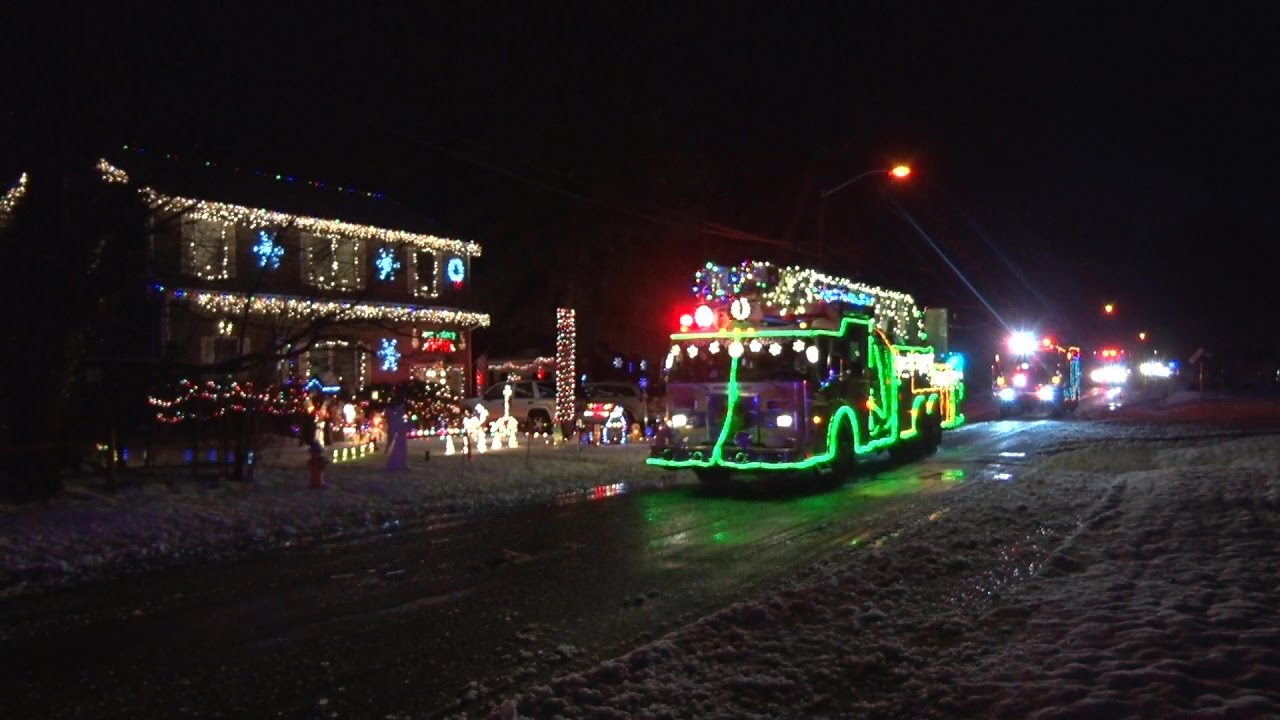 2016 Middle Island,NY Fire Department Santa Parade  12/17/16