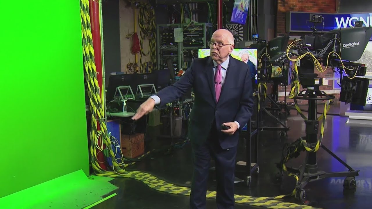The wizard of weather: A peek behind the curtain as Tom Skilling tracks a storm