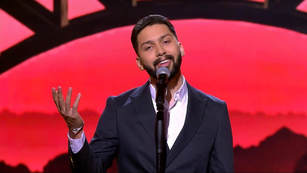 بدر حكيم يغني 