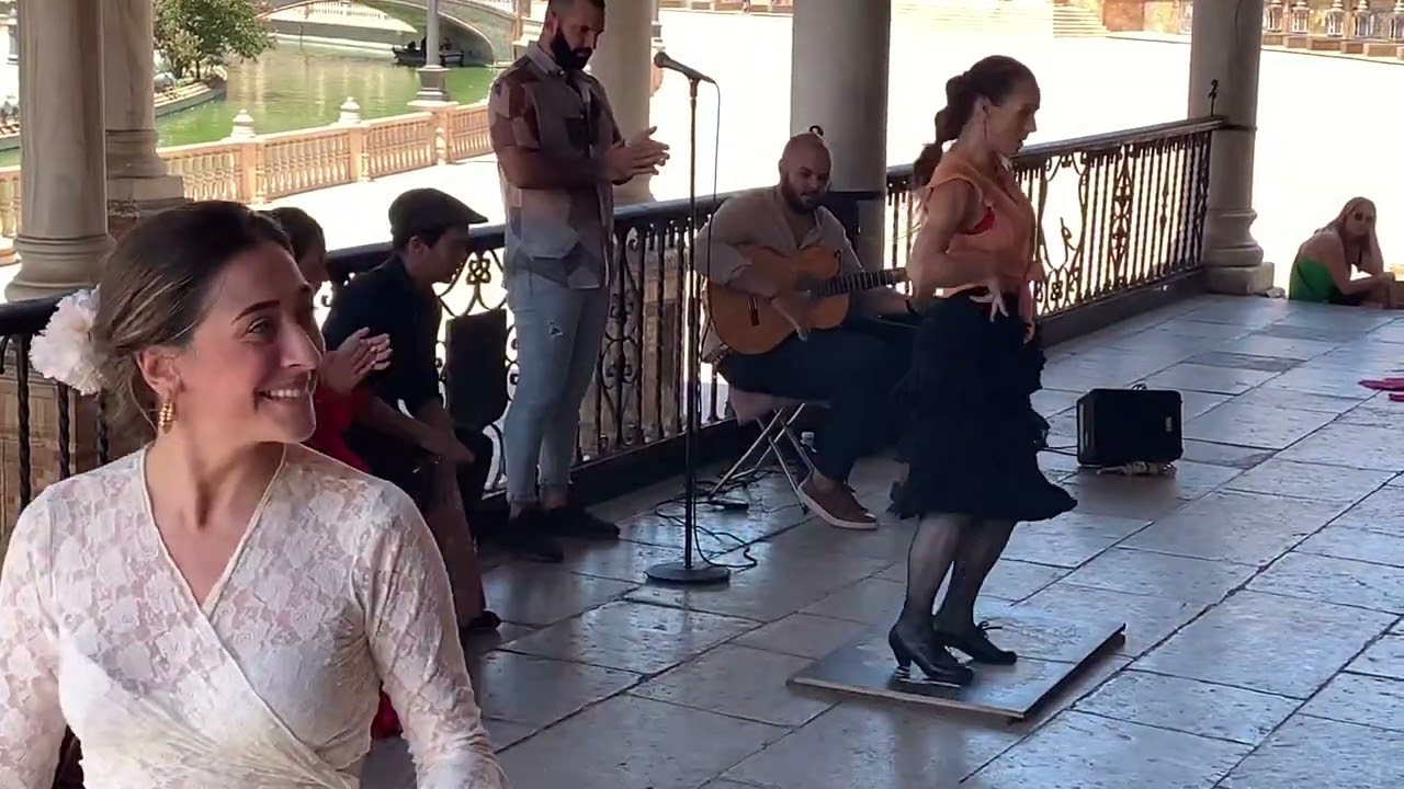 Flamenco dance at La Plaza de España, Seville, Spain 🇪🇸
