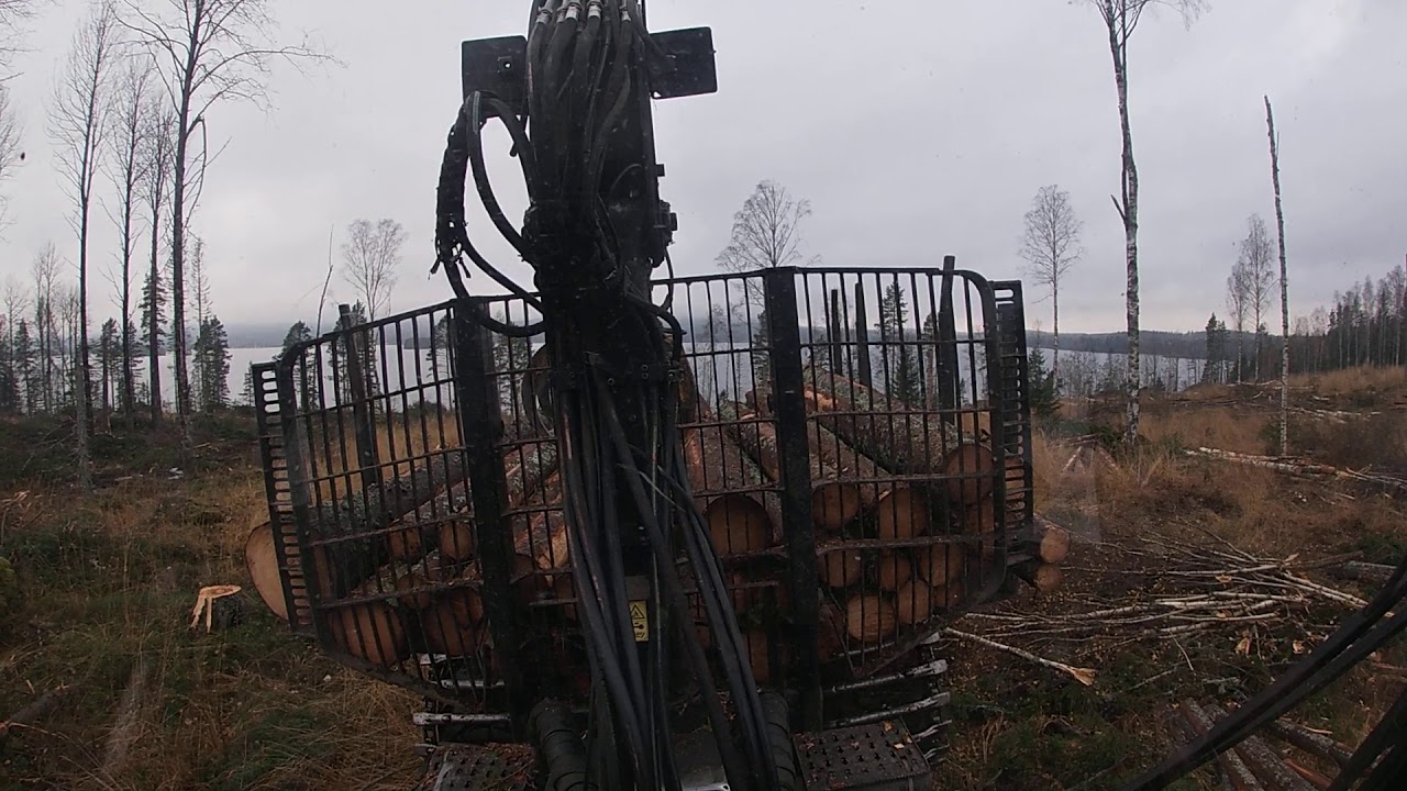 John Deere 1910E Forwarder
