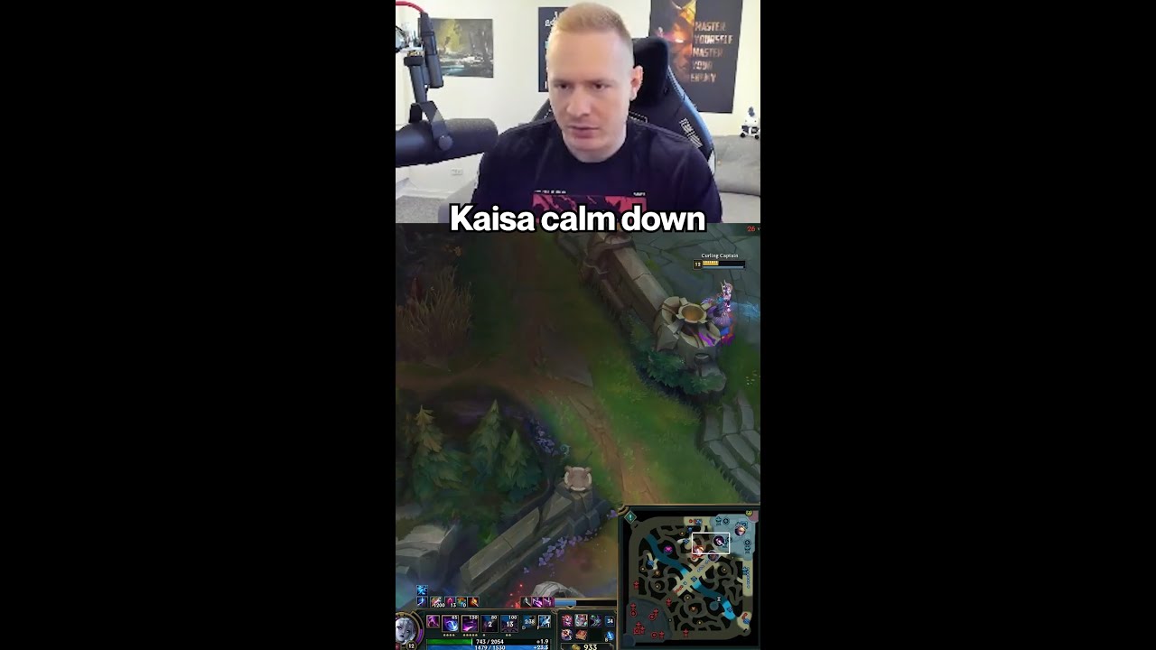 Who let Steph Curry play Kai'sa??
