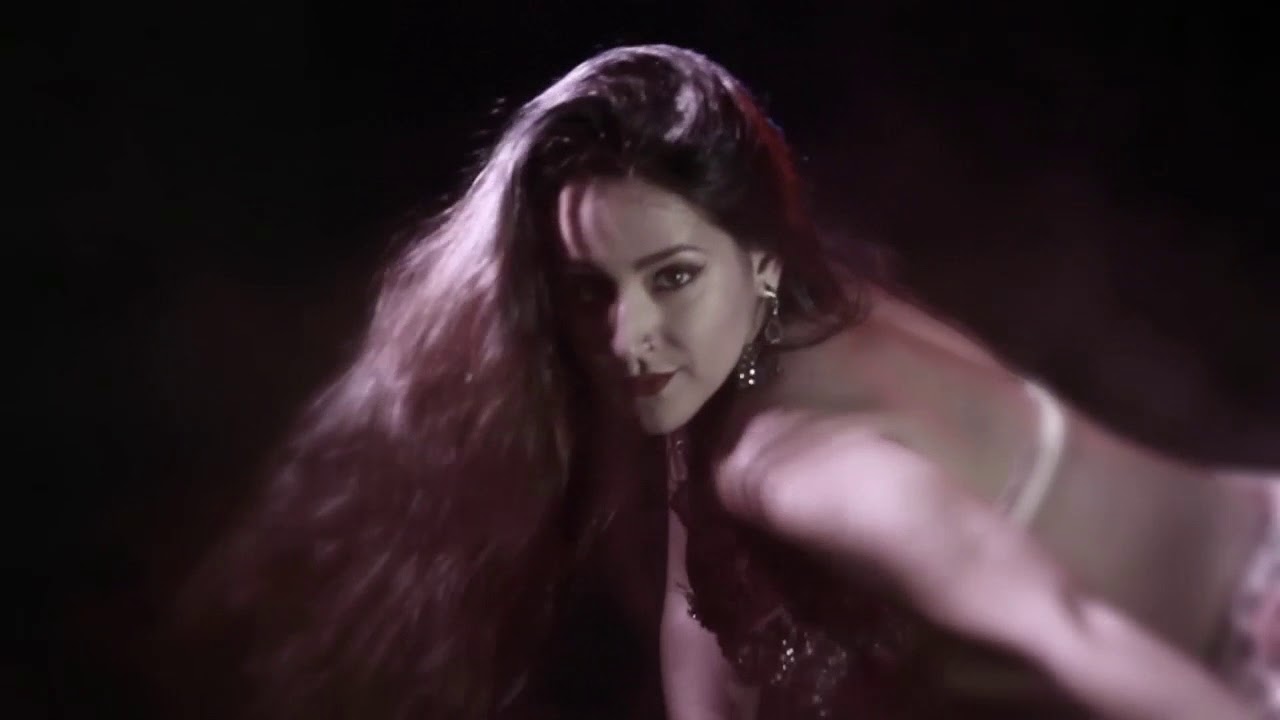 Giovana Dorigo - Belly Dance