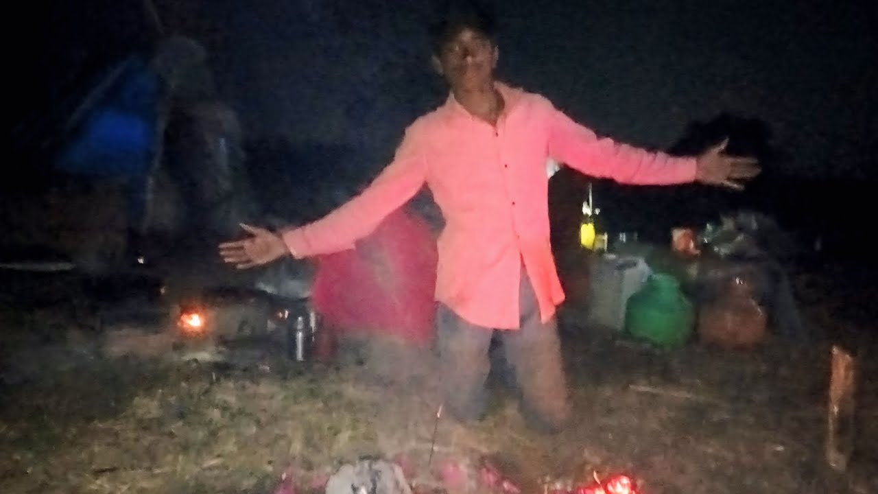 Hamare jhopadi ke aage Holi (chhoti Si) 😘