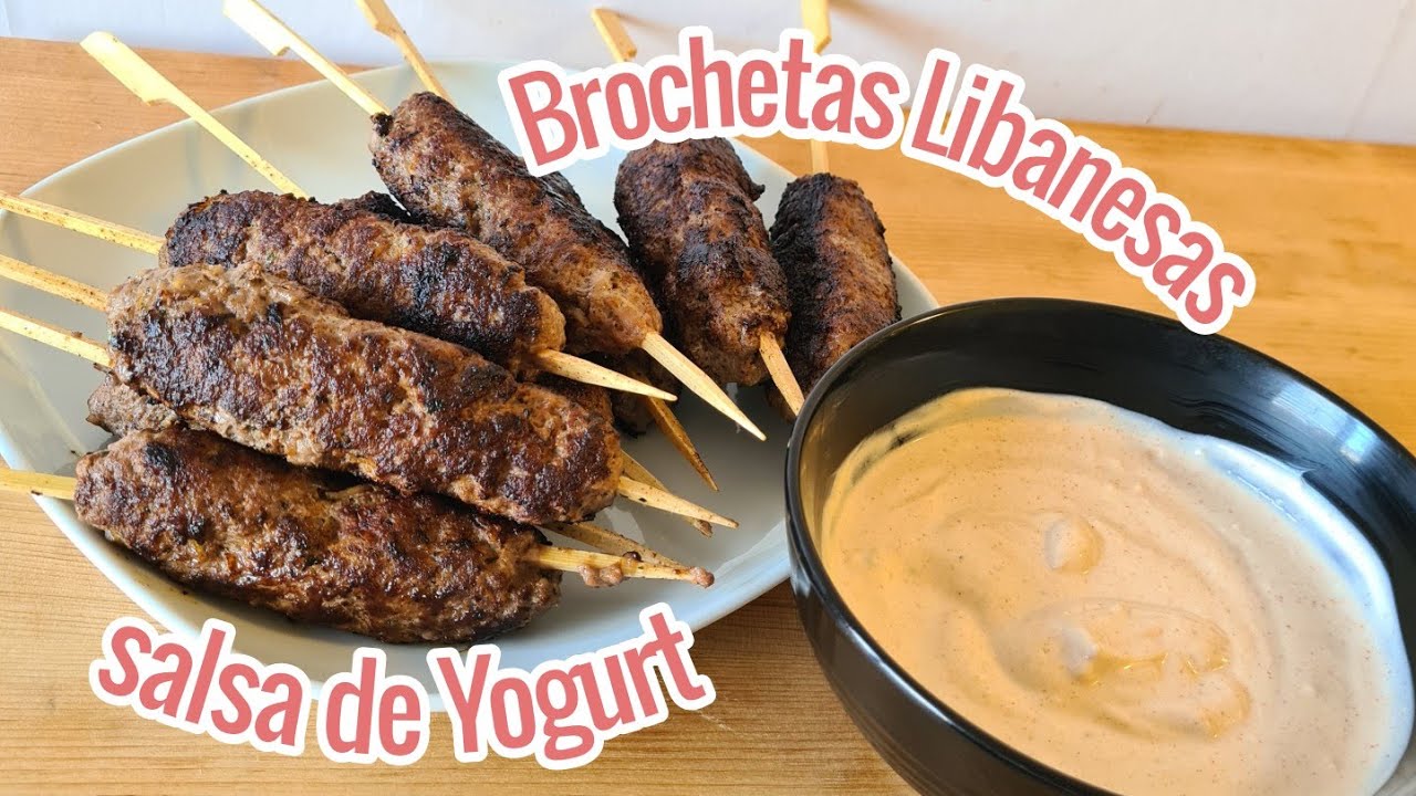 BROCHETAS DE CARNE MOLIDA TIPO LIBANESAS Y SALSA DE YOGURT