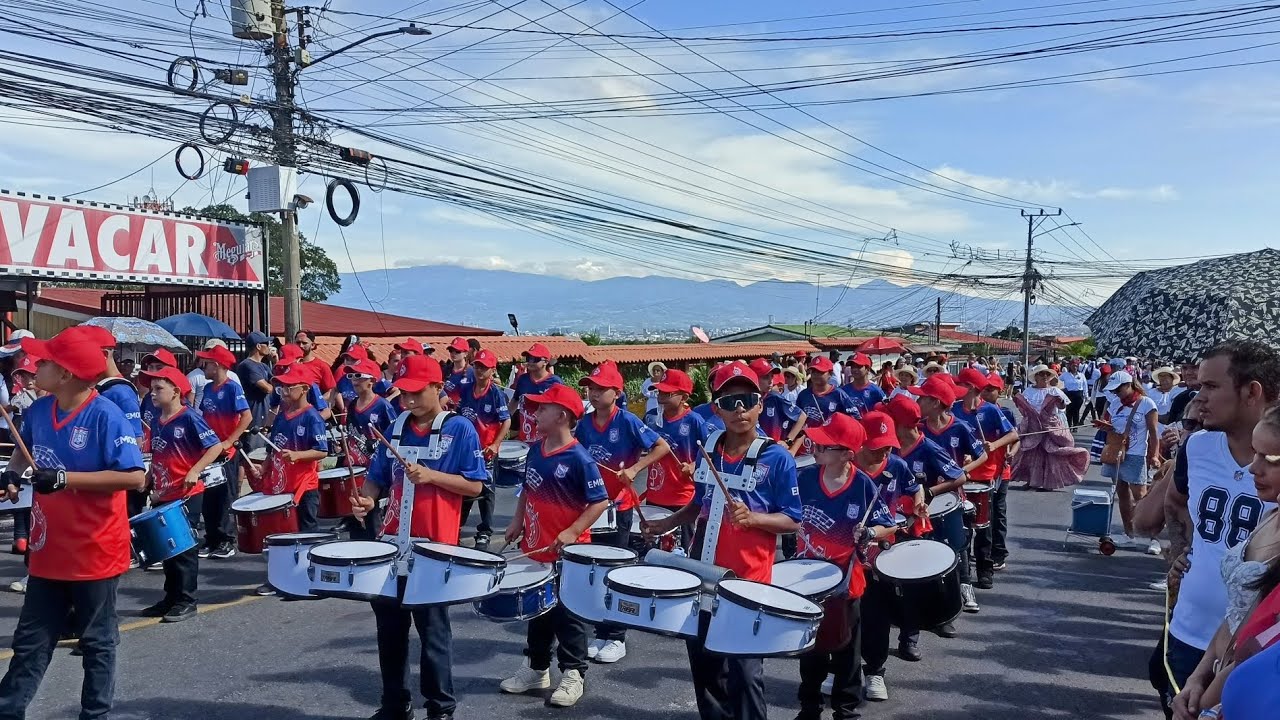 Banda Escuela Manuel Ortuño Boutin Desfile 15 de Setiembre 2024 Día de la Independencia