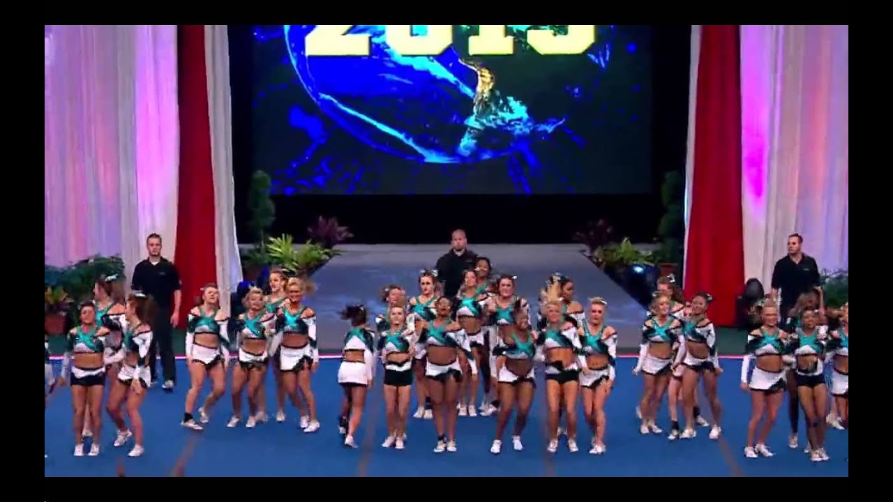 Cheer Extreme Senior Elite Large Senior All Girl 2013 Finals MultiCam