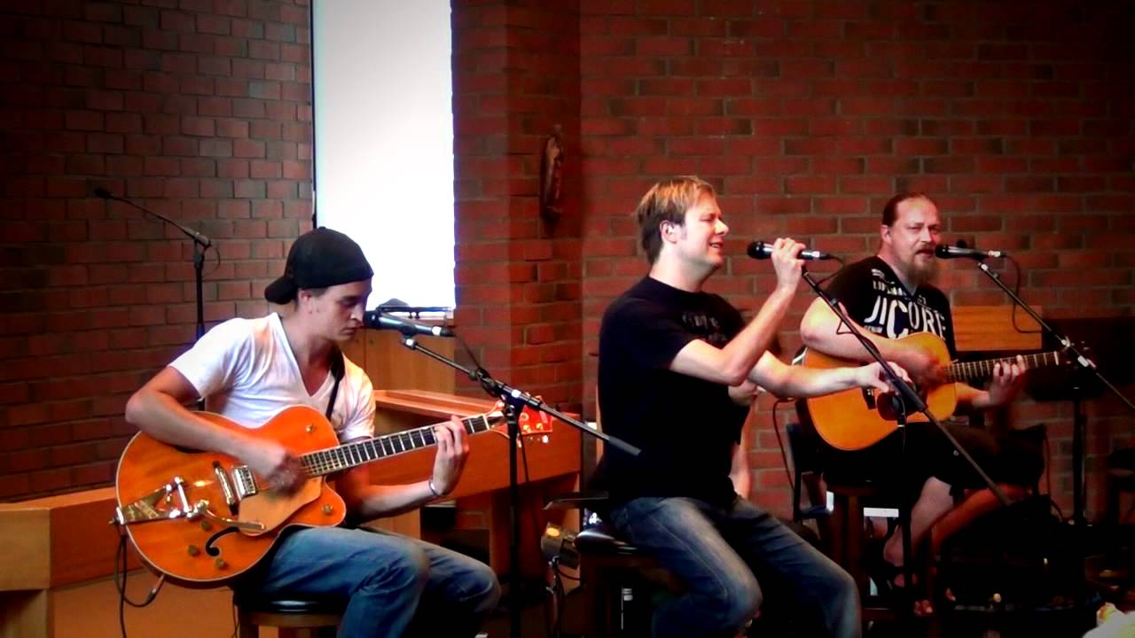 Tera - Uusi veri - Tesoma 27.8.2011 :Gospelia pliis