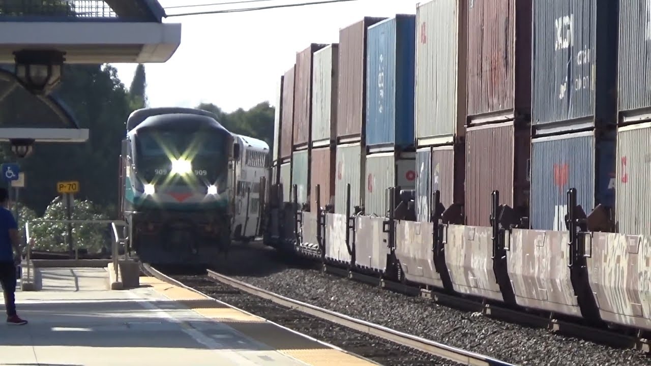 Buena Park; Metrolink Train 709 Services LA to Oceanside 2 Minutes Early,  Stopped BNSF Stacktrain