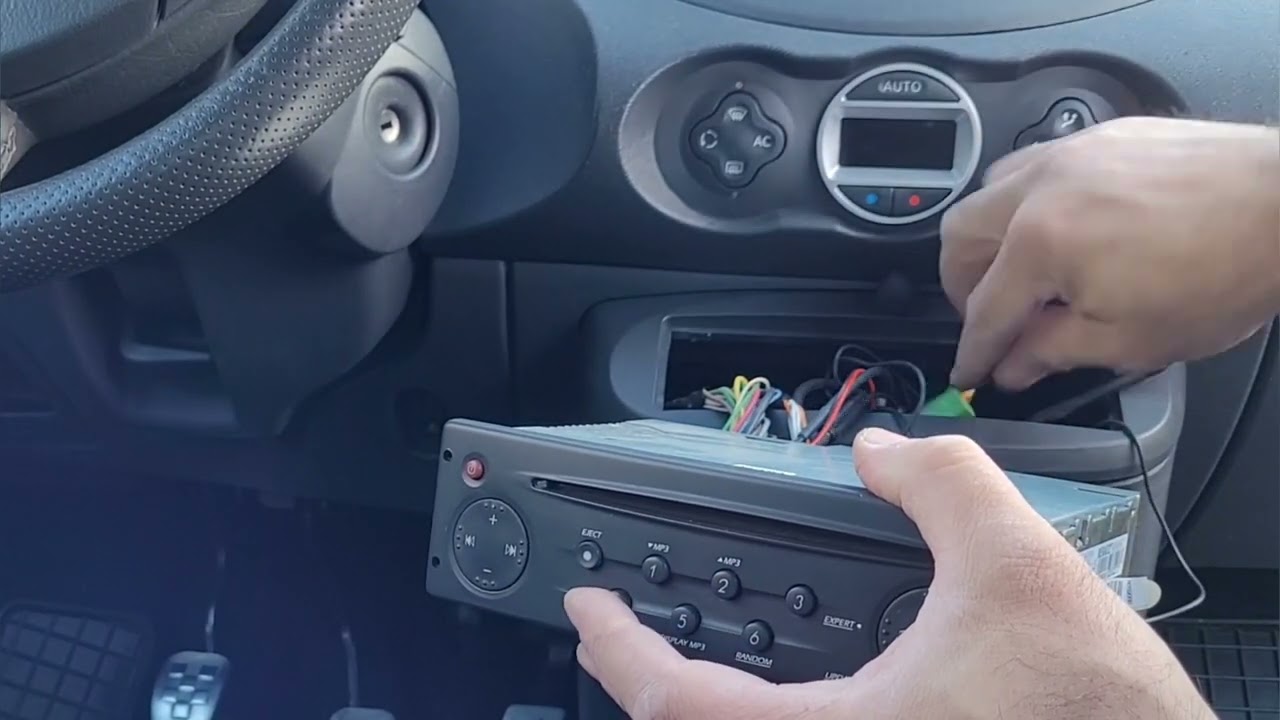 تركيب بلوتوث لمسجل السيارة الأصلي وتوصيل الموبايل  Bluetooth Modul installieren für Renault