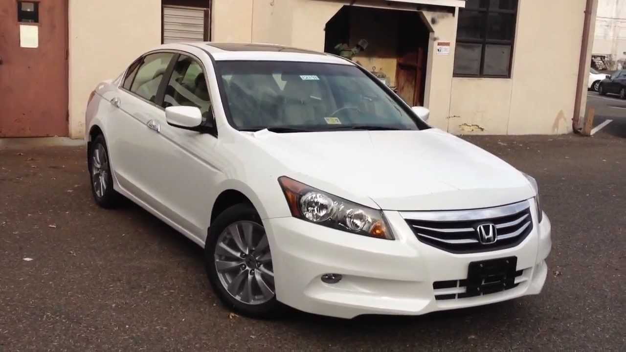 2012 Honda Accord EX-L V6 Review, Walk Around, Start Up & Rev, Interior
