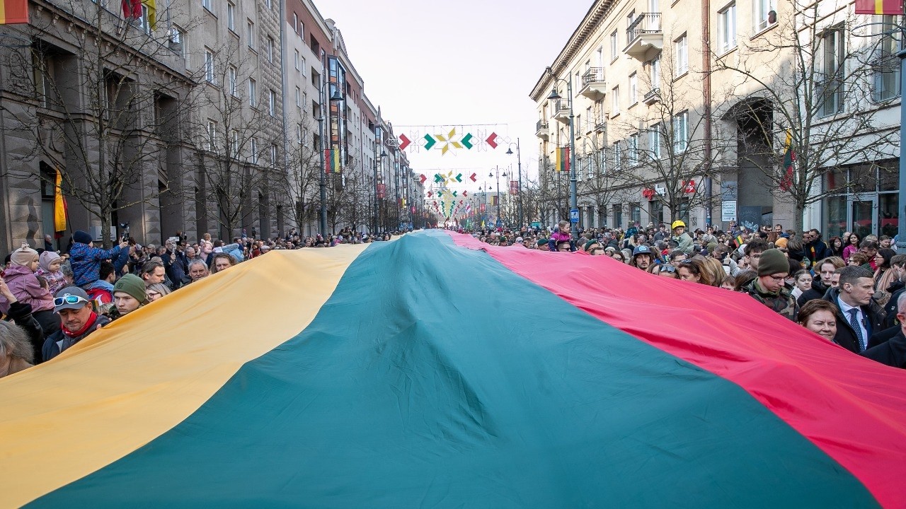 Sveikiname 36-ųjų Nepriklausomybės atkūrimo metinių proga